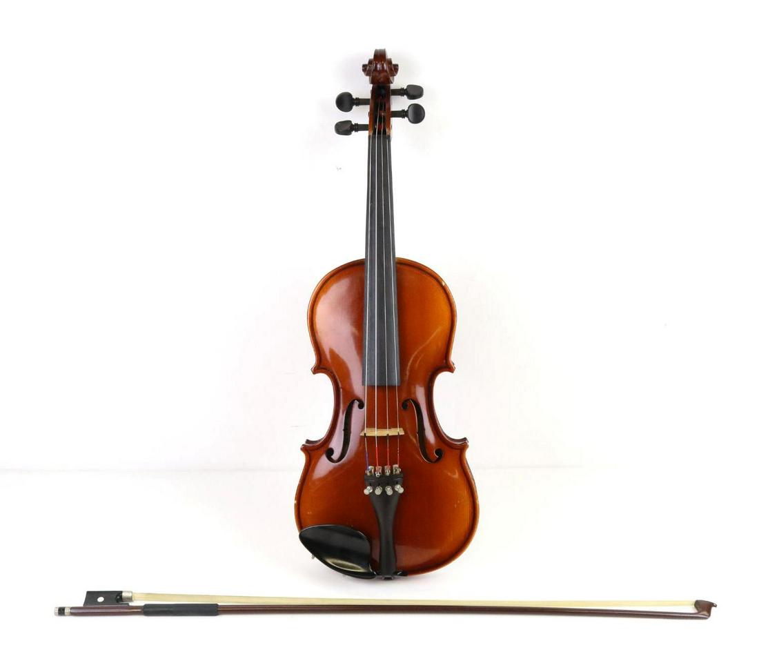 Violin, 3/4 Knilling (1 of 20)