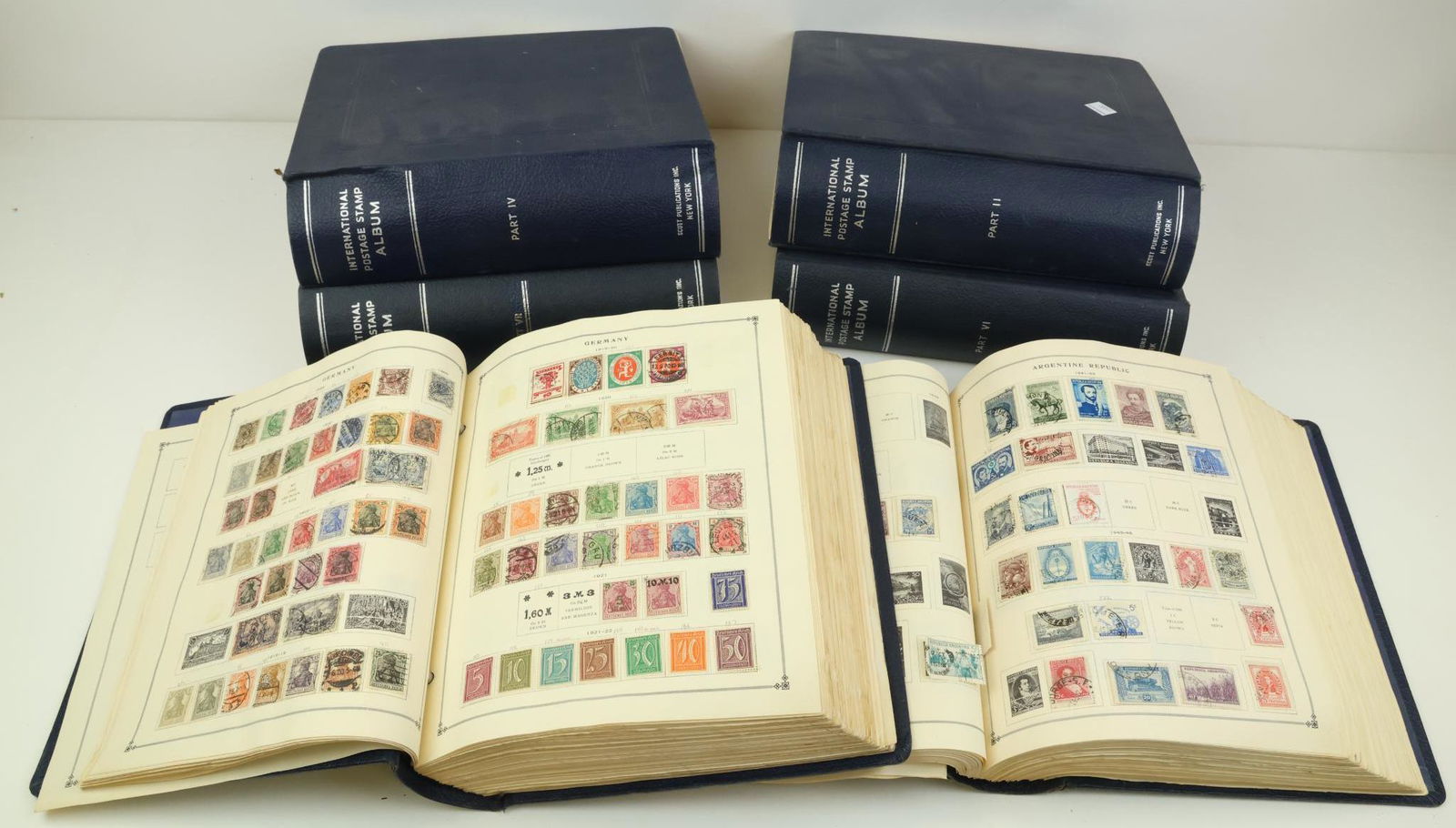 Worldwide Stamps (1 of 7)