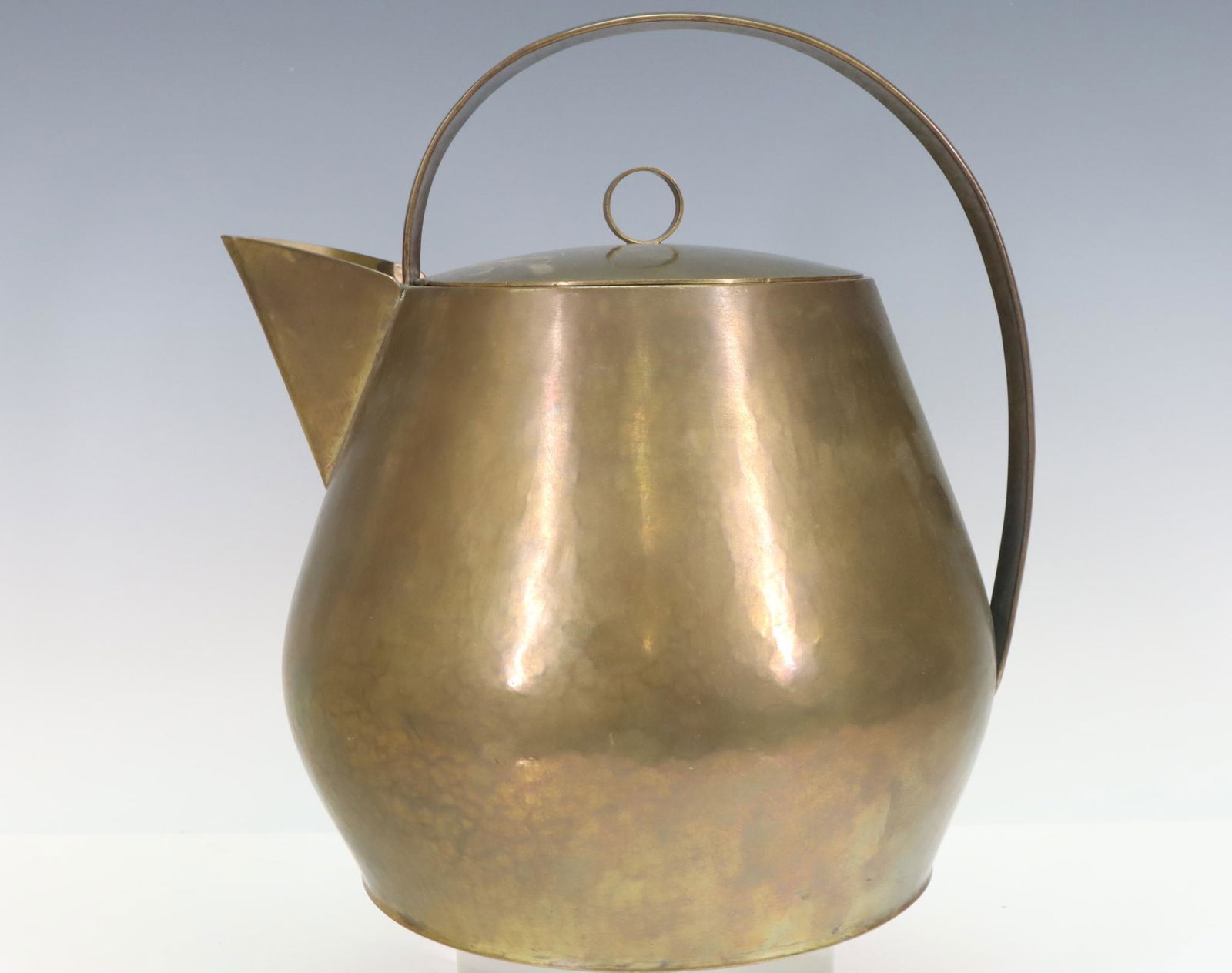 Hayno Focken Hamered Copper Kettle: Hayno Focken hammered copper water kettle with workshop signet to base, c. 1930. 8.75”h