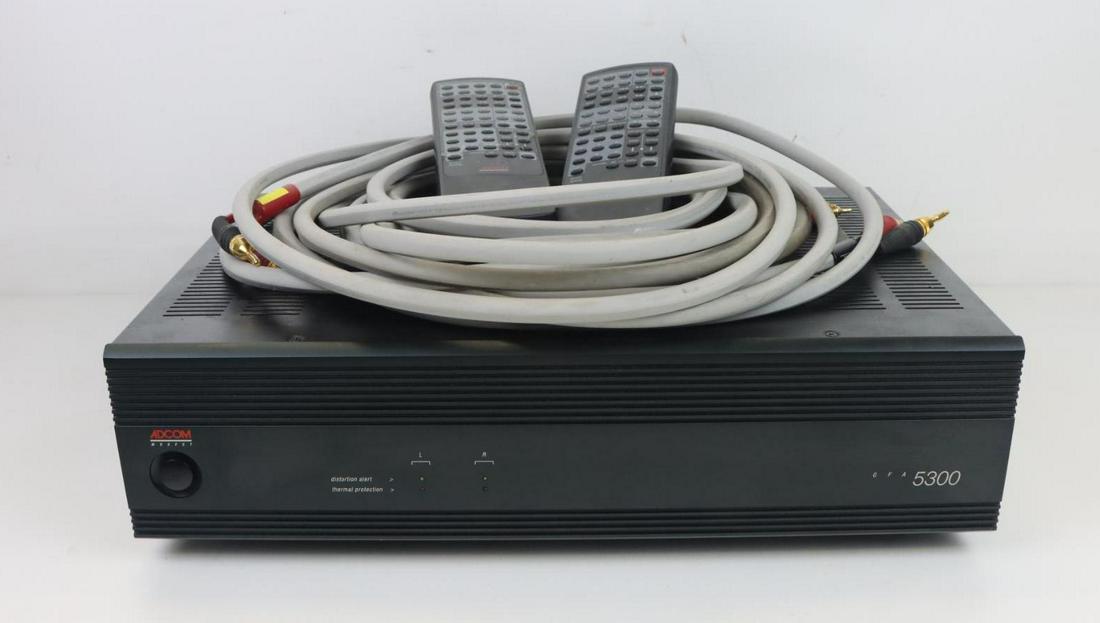 ADCOM Power Amplifier (1 of 10)
