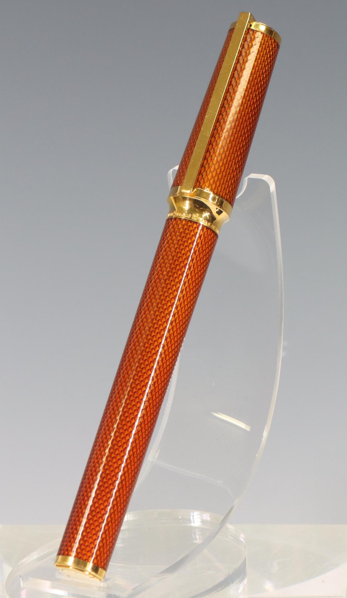 S.T. Dupont Fountain Pen, 18k Nib (1 of 11)