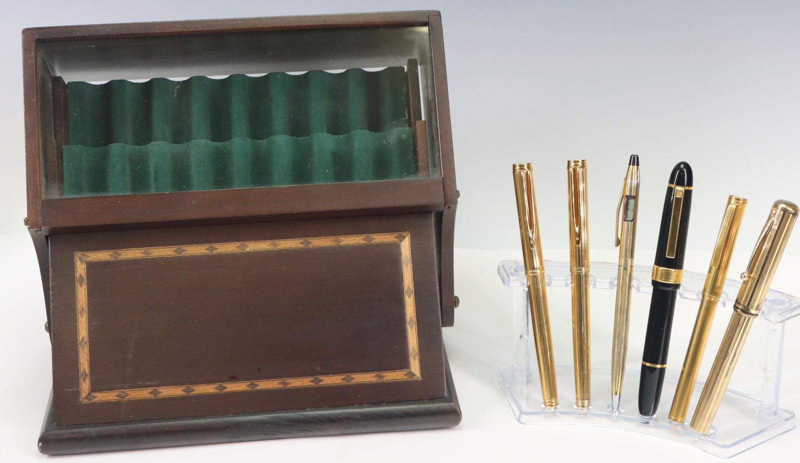 Senator President, Waterman, Dunhill, Sonnet & Sheaffers Fountain Pens (1 of 20)