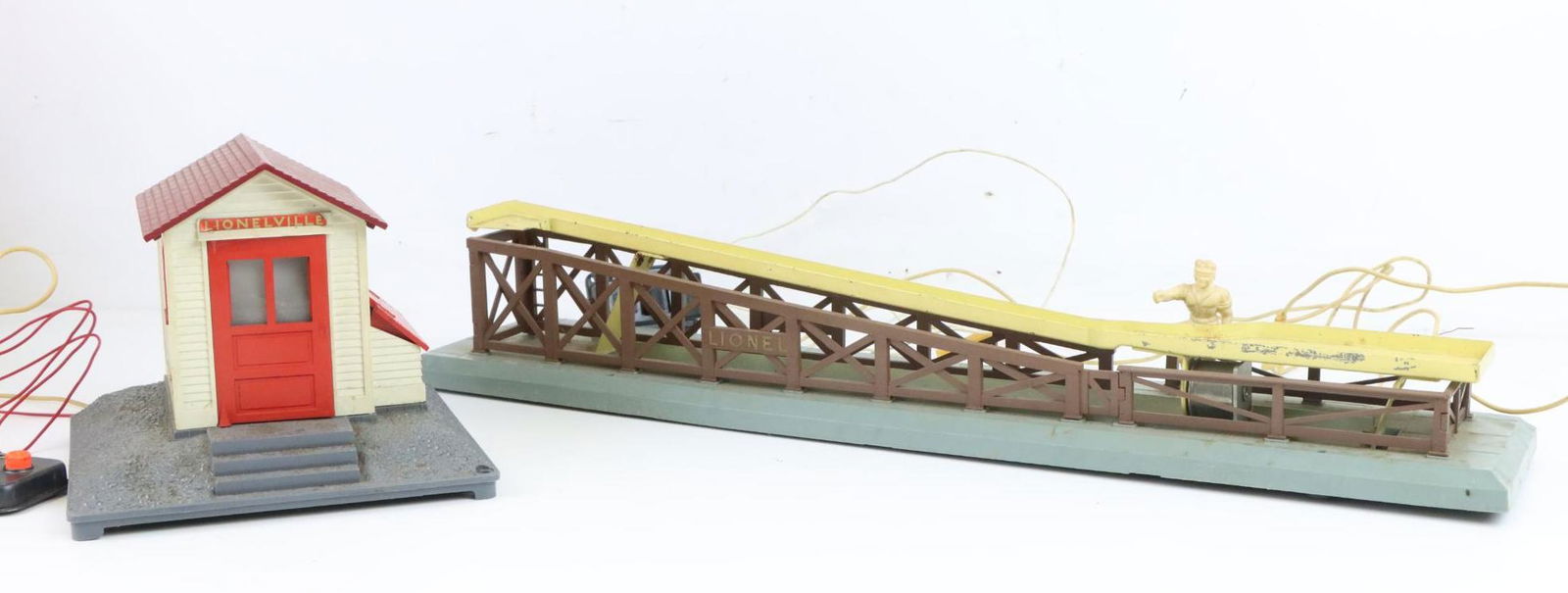 Lionel Accessories (1 of 17)