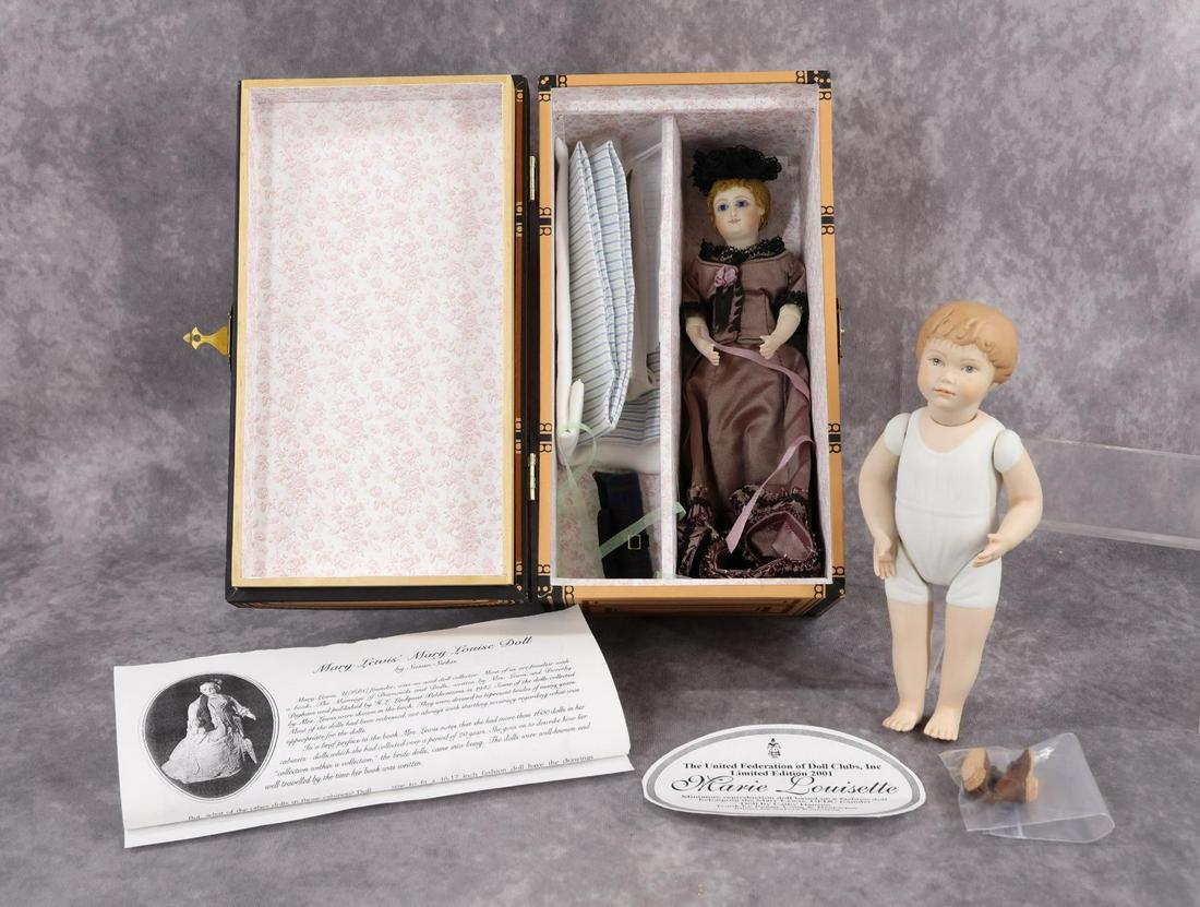 UFDC/REGIONAL SOUVENIR DOLLS. (1 of 11)