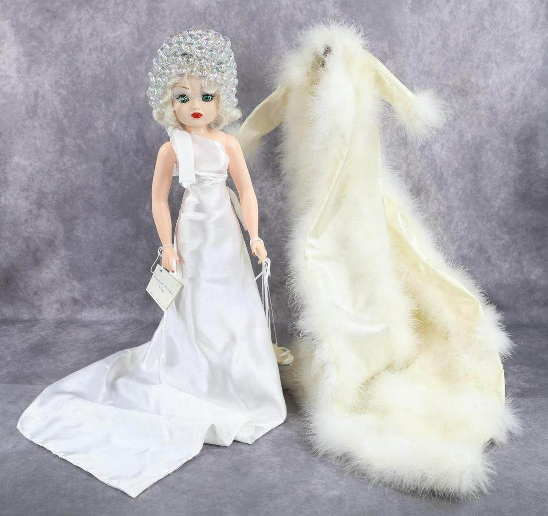 MADAME ALEXANDER. (1 of 9)