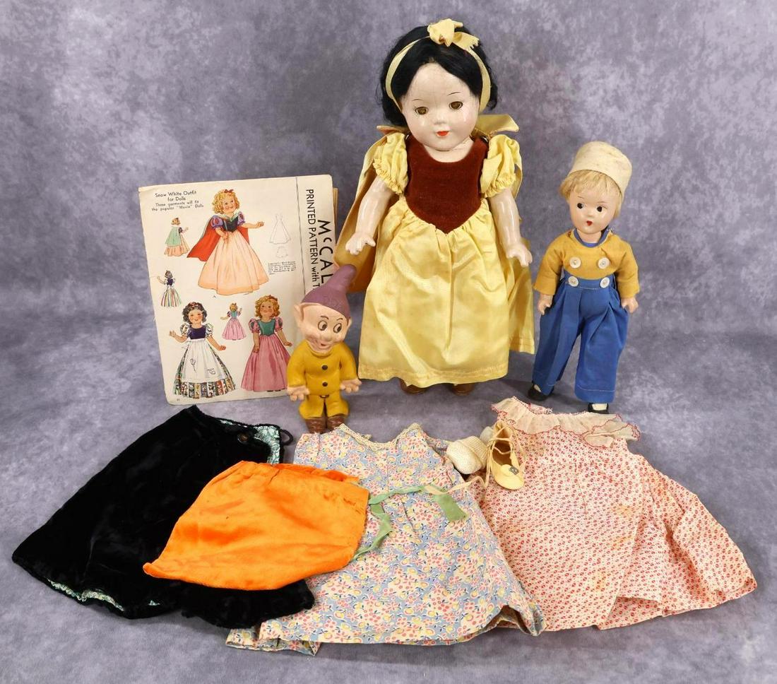 COMPOSITION DOLL(S). (1 of 13)