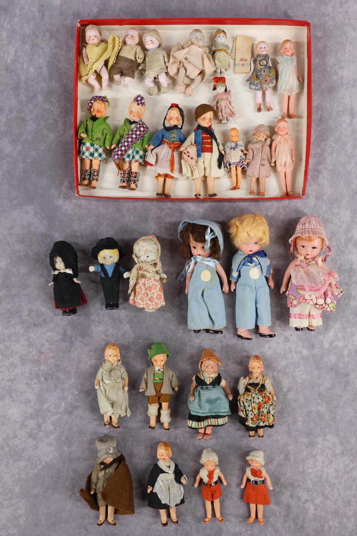 MINIATURES/DOLLS. (1 of 9)