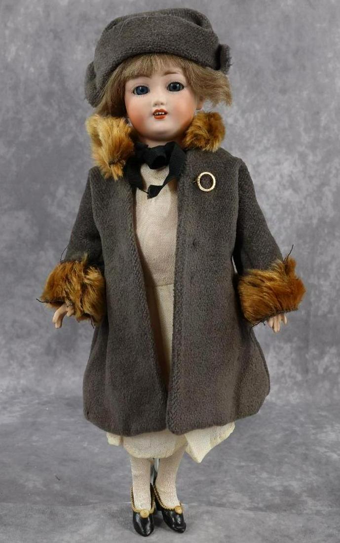 GERMAN BISQUE HEAD LADY DOLLS. (1 of 10)