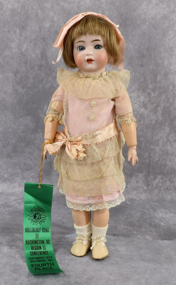 GERMAN BISQUE HEAD FLAPPER BODY DOLL. (1 of 11)