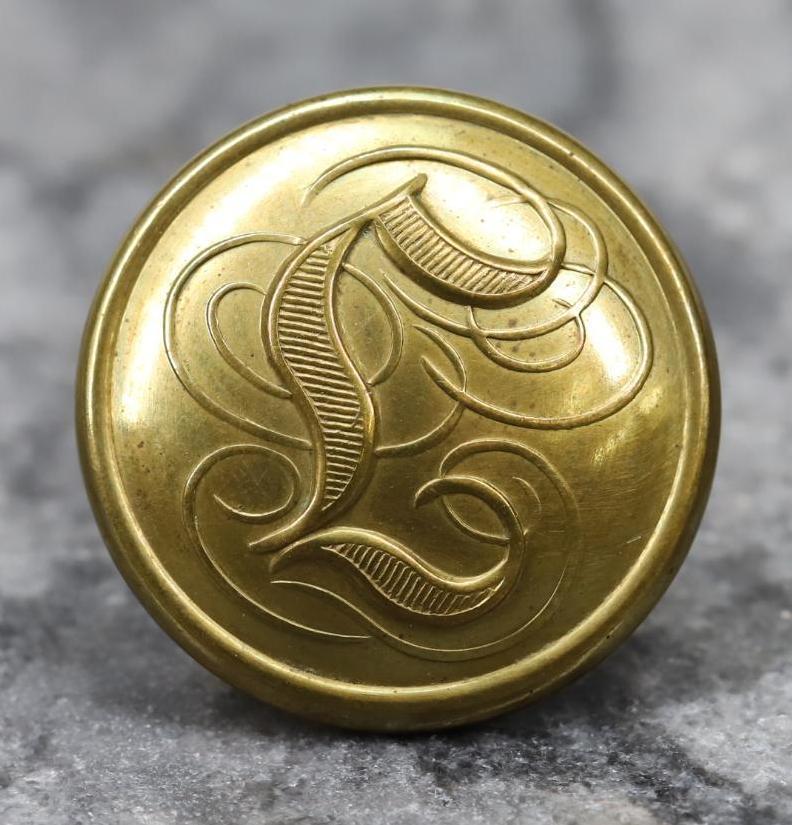Confederate Infantry Coat Button (1 of 2)