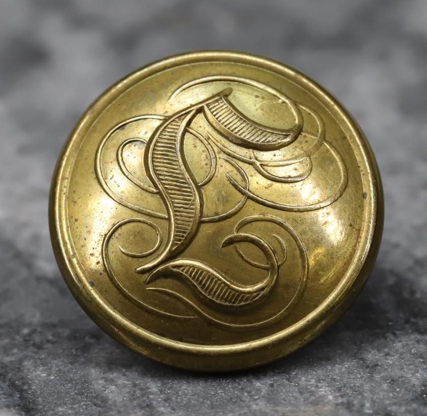 Confederate Infantry Coat Button (1 of 2)