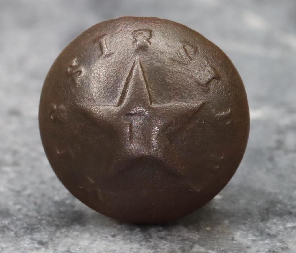 Civil War Mississippi Coat Button-Dug (1 of 2)