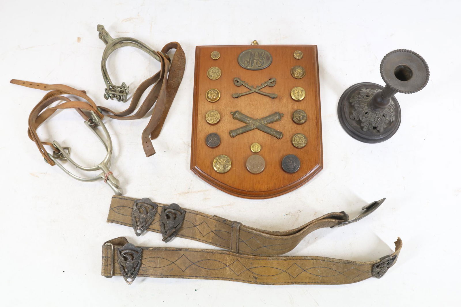 Collection of General Militaria (1 of 19)