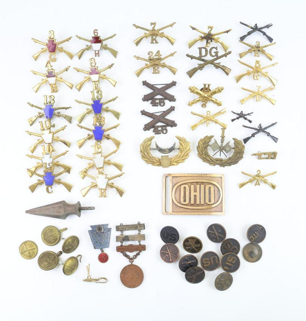 Late 19th/Early 20th Century US Military Insignia (1 of 16)