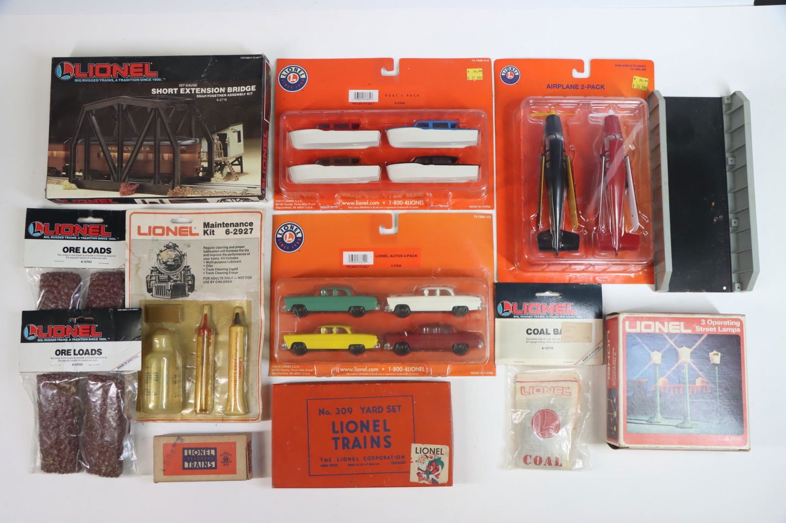Lionel Accessories (1 of 9)