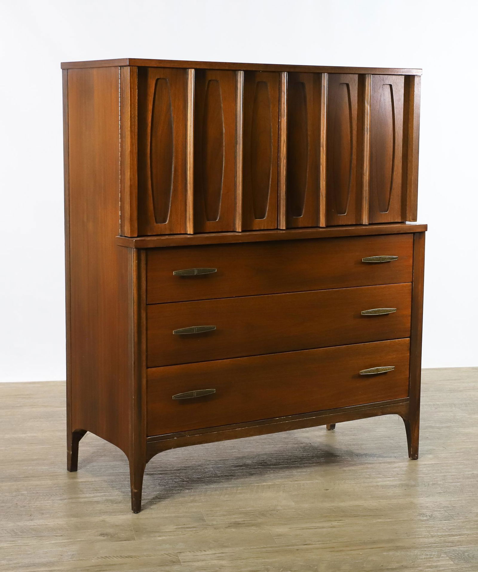 Townhouse by Kent Coffey High Dresser (1 of 10)