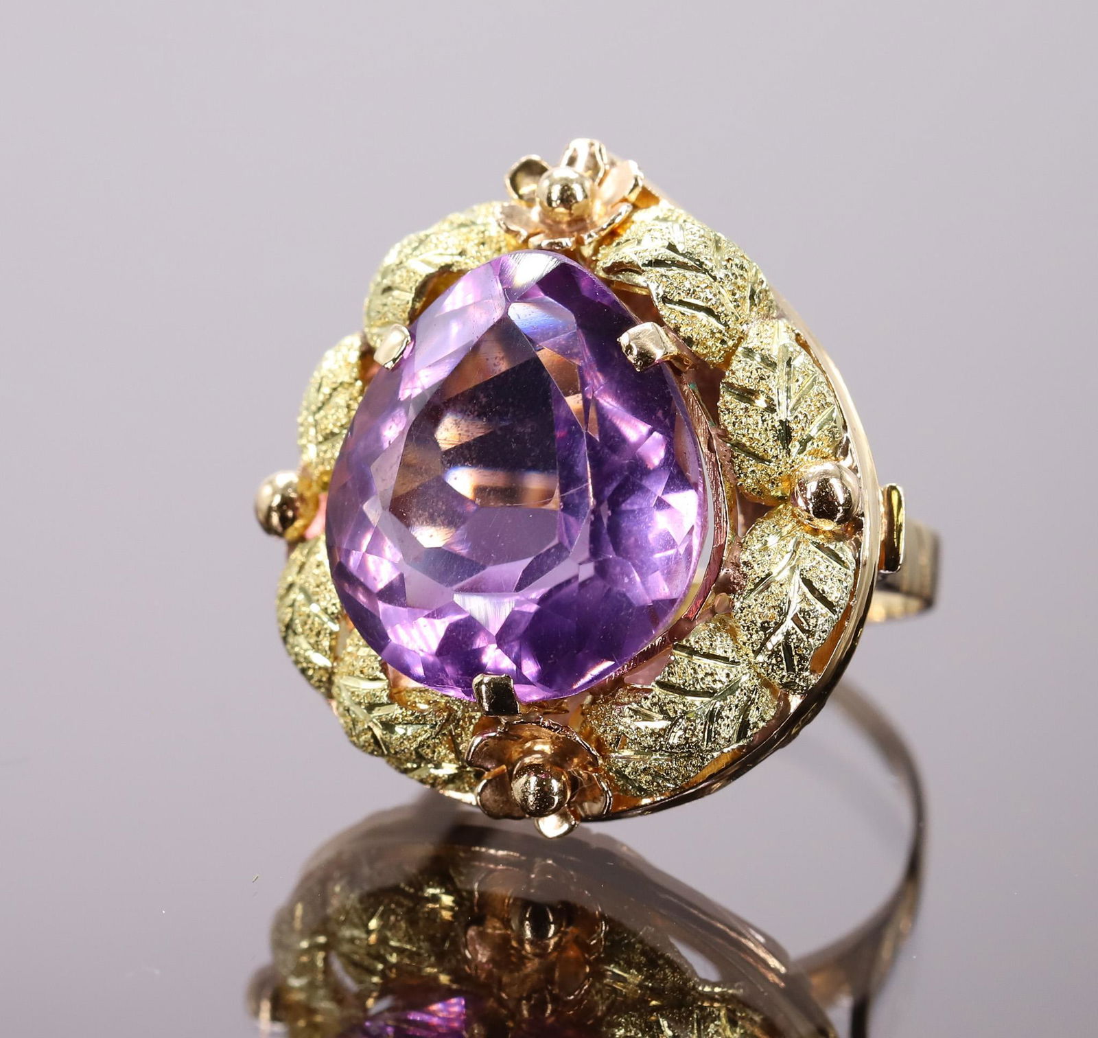 18k Amethyst Ring (1 of 6)