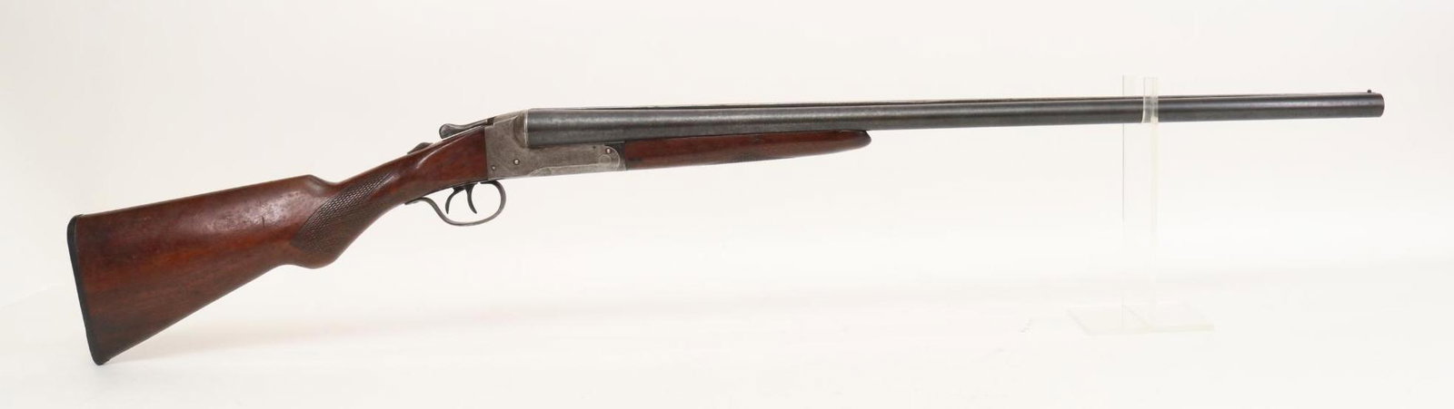 Lefever (Ithaca) Nitro Special SxS Shotgun: 12Ga. 28" bbls, 2 3/4" chambers, Full/Cylinder? chokes, SN 115121. 80% blue finish shows average handling with frost texture freckling on most metal surfaces, good bores, gray patina on receiver with