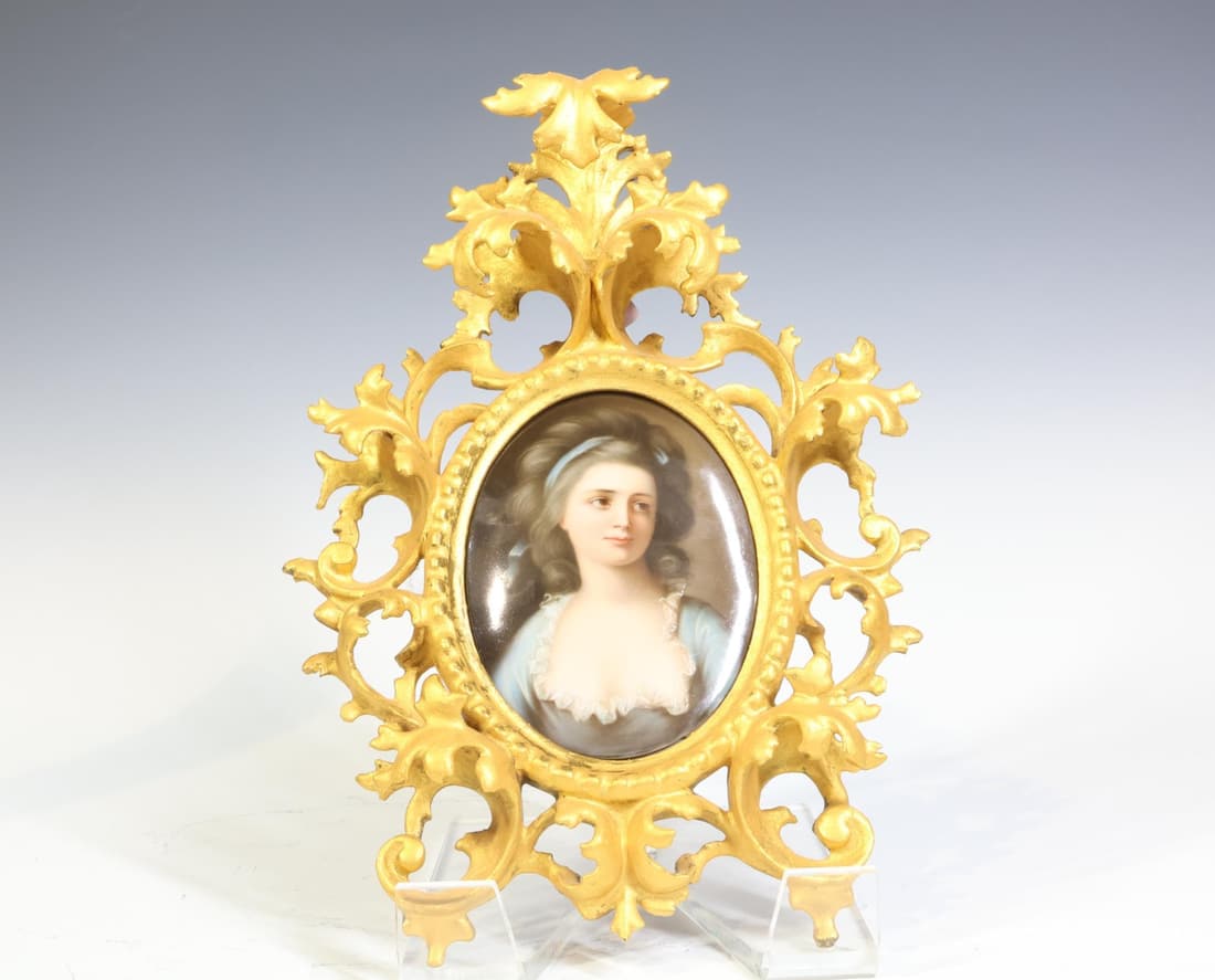 Hutschenreuther Porcelain Plaque In Hand Carved Frame Auction