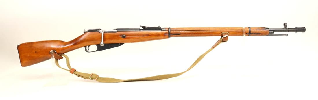 Izhevsk/CAI M91/30 Mosin Nagant Bolt Action Rifle: 7.62x54R, 29" bbl, SN 9130450314. 95% blue finish shows average handling with thinning on crisp edges and a few scattered freckles, good bore, receiver ring marked with hammer and sickle in wreath, tr