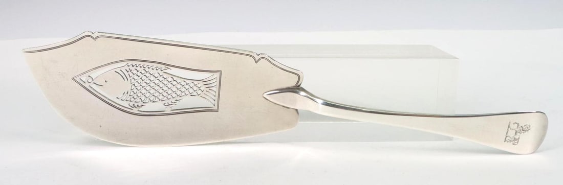 British Georgian Sterling Silver Fish Slice (1 of 8)