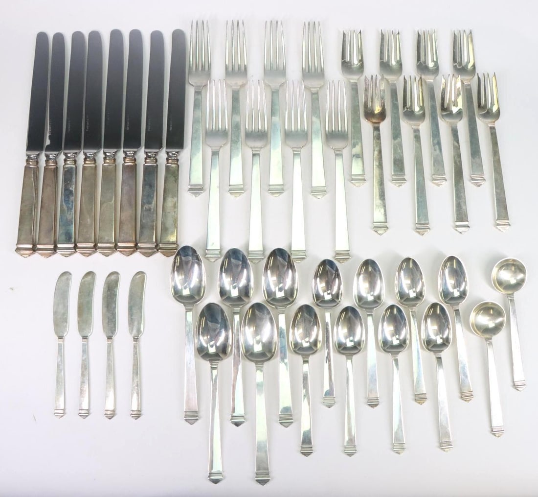 Tiffany "Hampton" Sterling Silver Flatware Service (1 of 13)