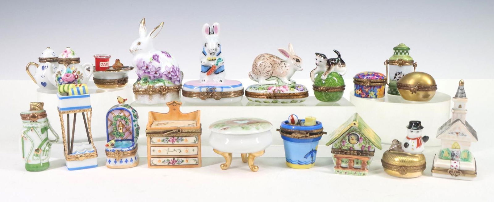 Limoges Porcelain Pill Boxes (1 of 20)