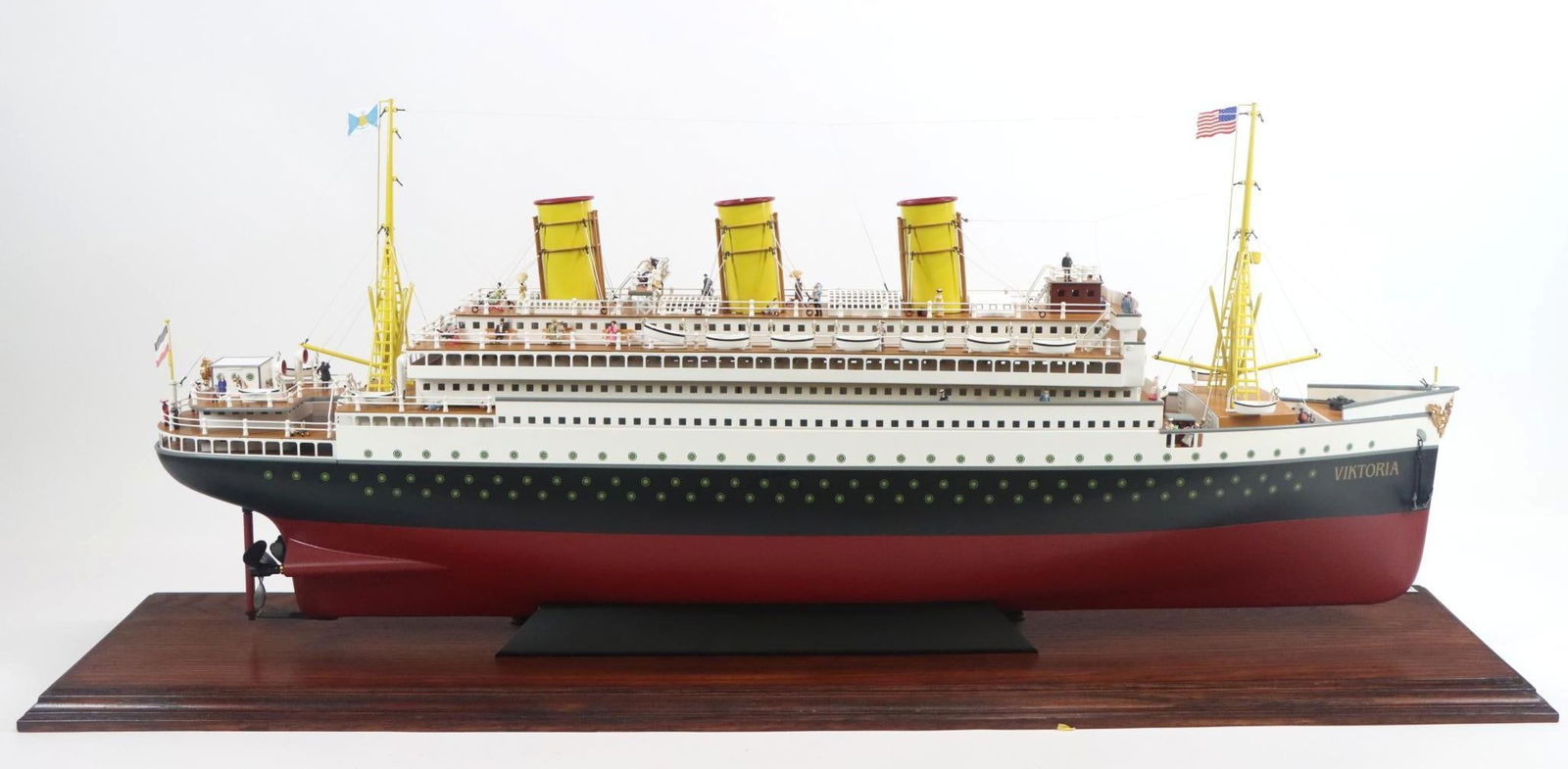 Marklin Tinplate "Viktoria" Ship Model (1 of 20)