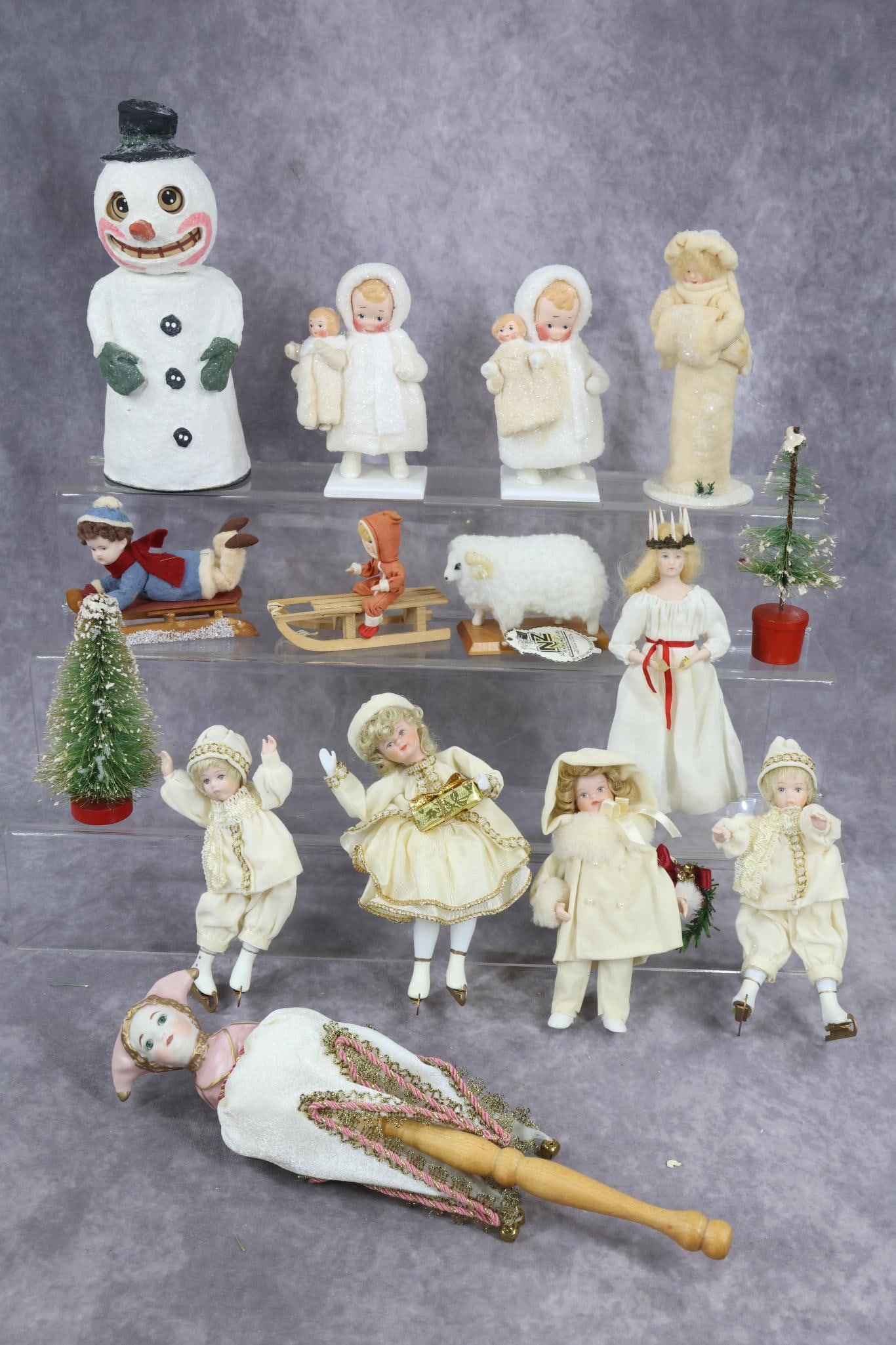 NOVELTIES/HOLIDAY.: HOLIDAY - LOT of Christmas/Winter related items. Many are artist items. 8 1/2" POLLIWOGS Snowman candy container. 1997 SNICKLES & KRINGELS Snow girl with bisque head by artist Yvonne Carpenter. Pair o