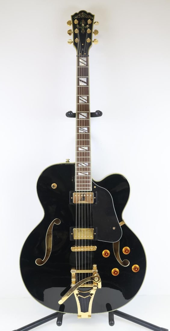 Washburn Electric Guitar (1 of 15)