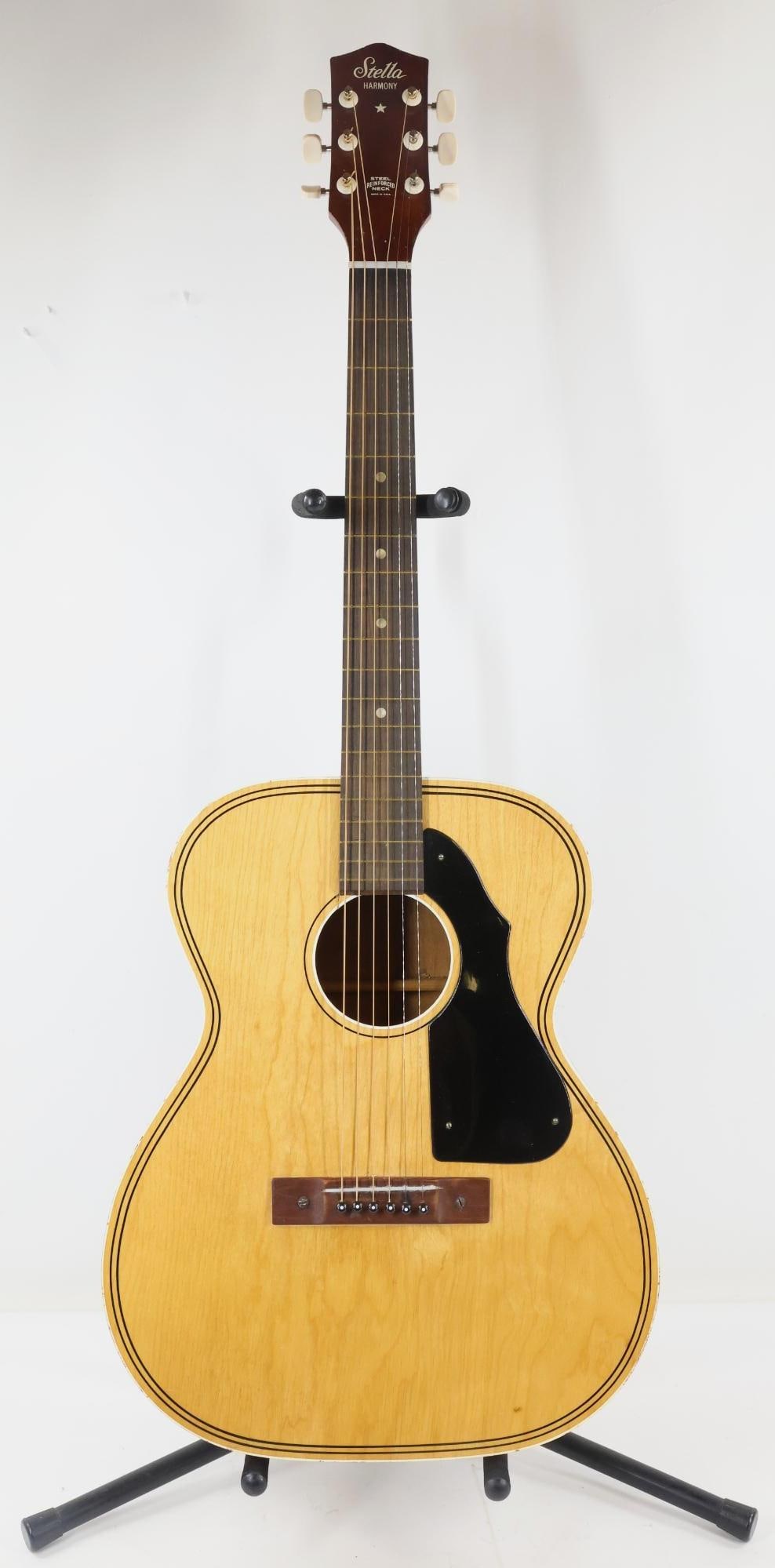 Harmony Stella Acoustic Guitar (1 of 14)