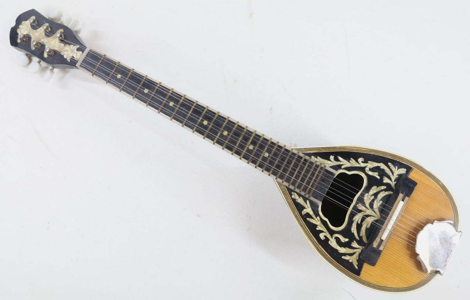 Greek Bouzouki (1 of 10)