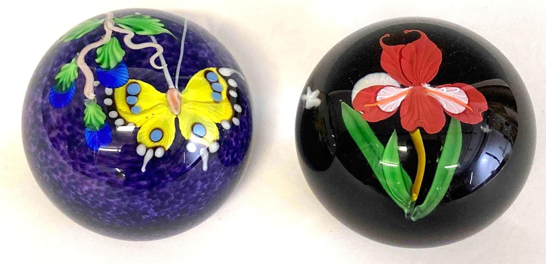 Mayauel Ward Art Glass Paperweights (1 of 9)