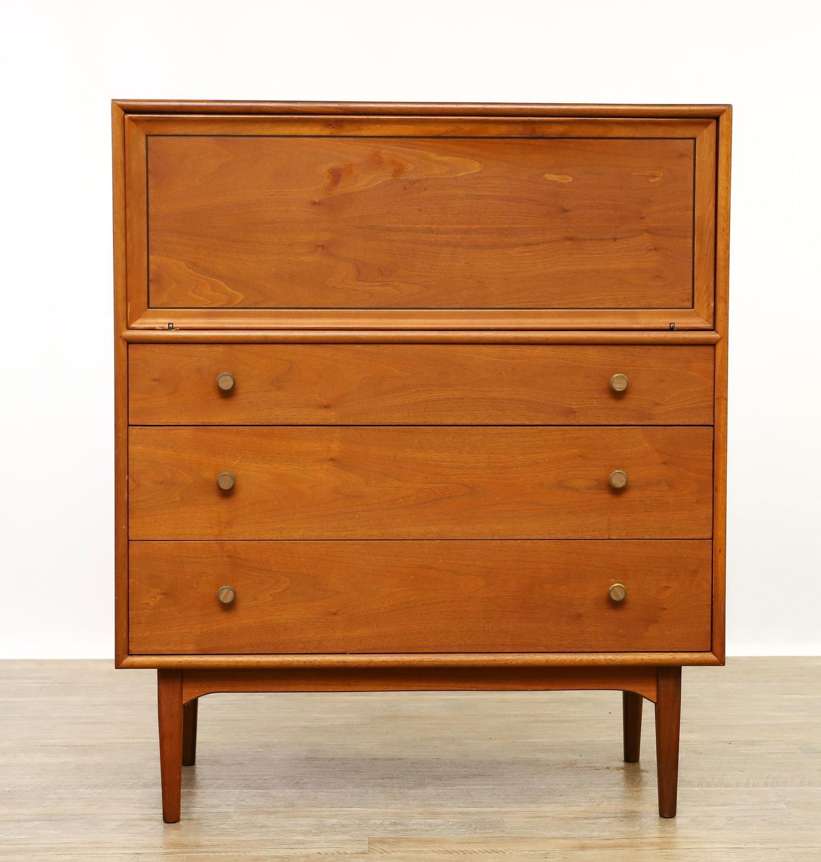 Kipp Stewart for Drexel Declaration Gentlemen's Chest (1 of 14)