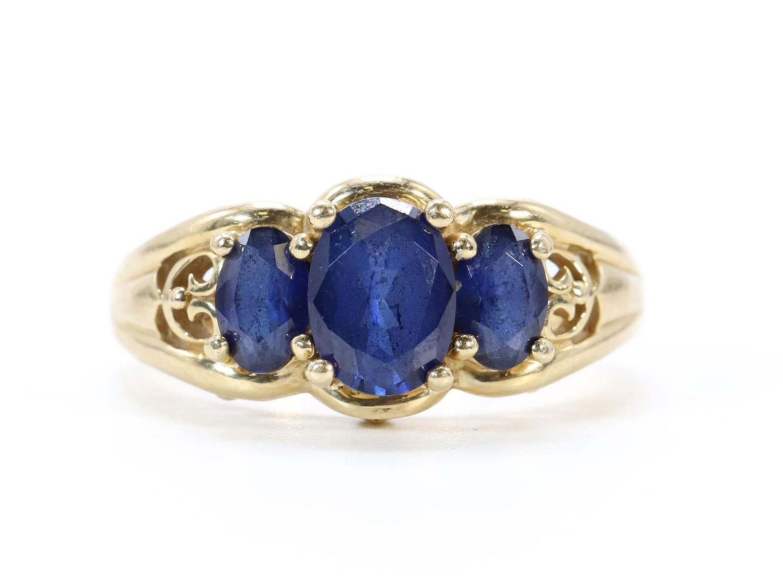 14k YG Sapphire Ring (1 of 8)