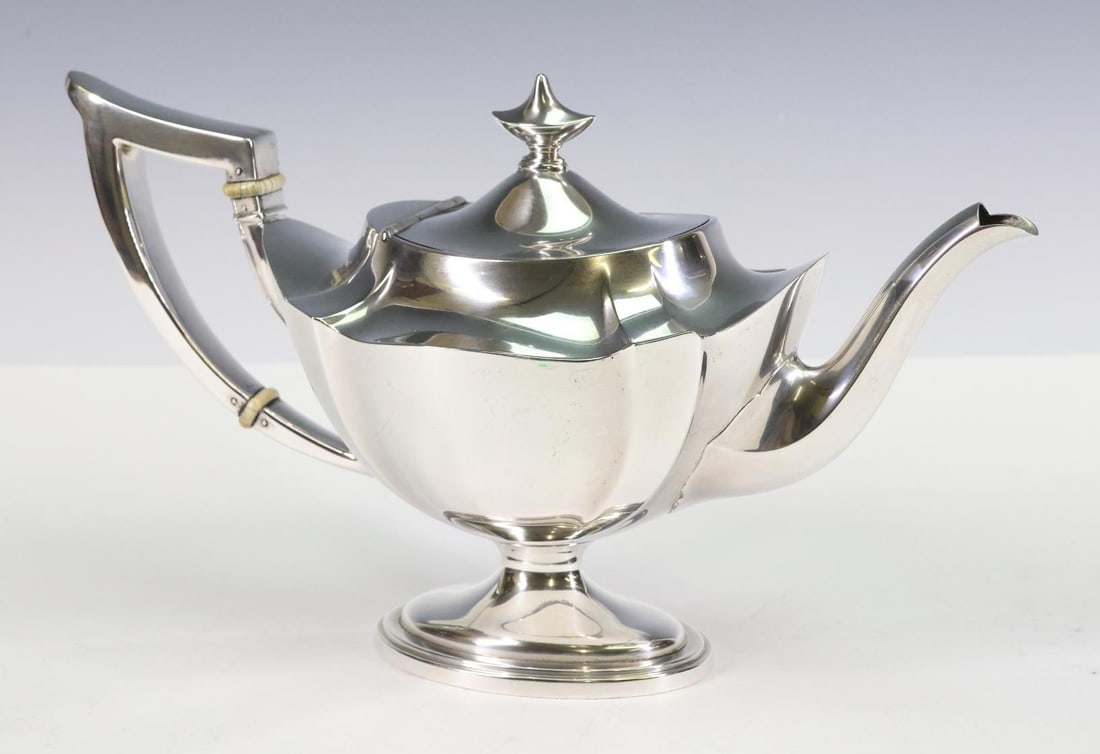 Gorham "Plymouth" Sterling Silver Teapot (1 of 12)