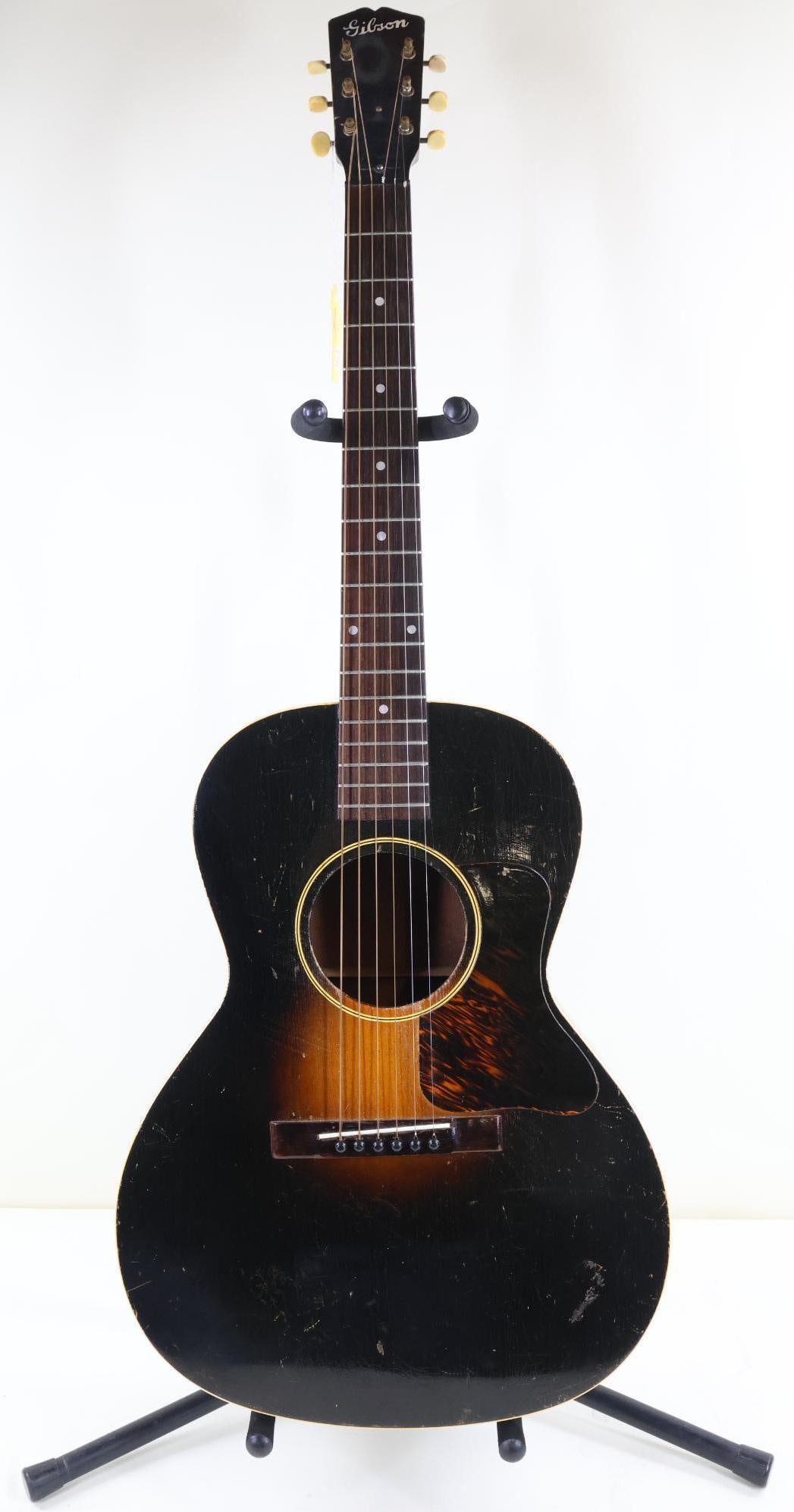 Gibson L-00 Guitar (1 of 10)