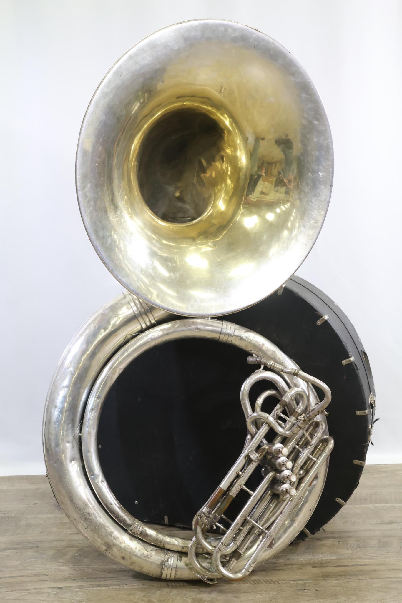 King Sousaphone (1 of 13)