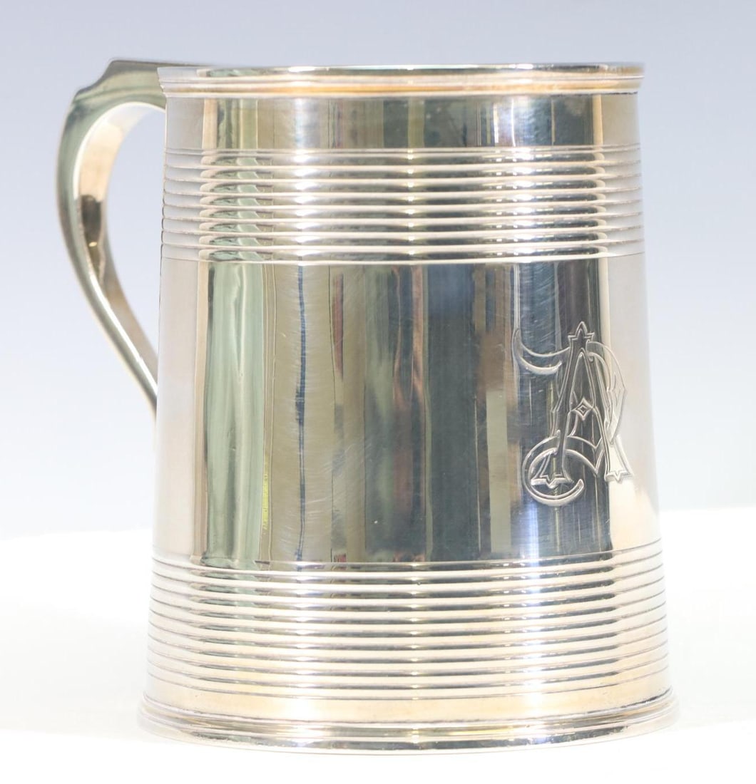 Georgian British Sterling Silver Tankard (1 of 8)