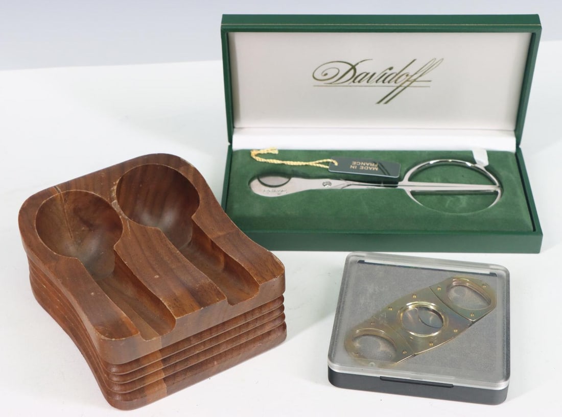 Cigar and Pipe Accessories (1 of 10)