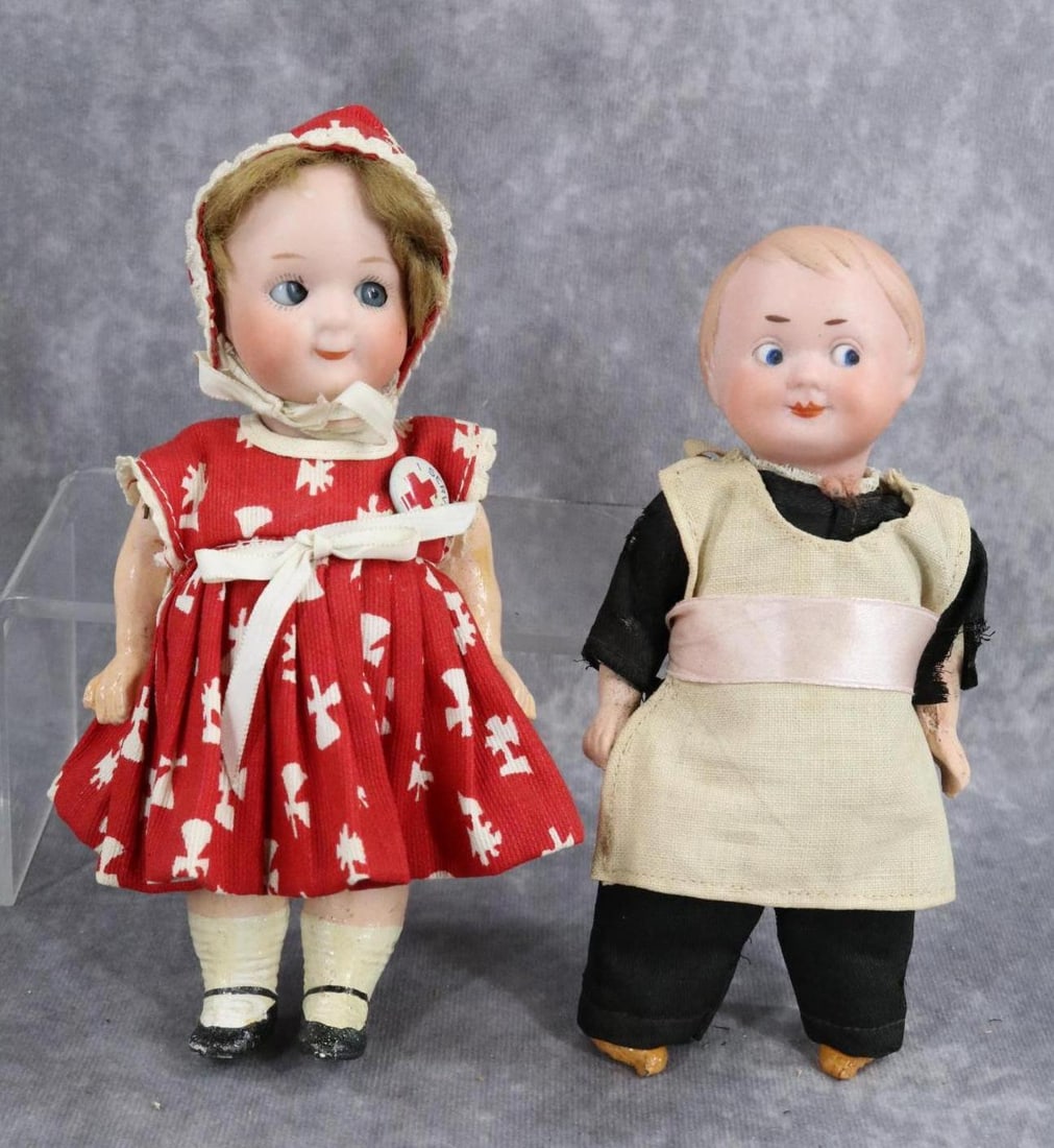ANTIQUE BISQUE CHARACTER DOLLS. (1 of 10)
