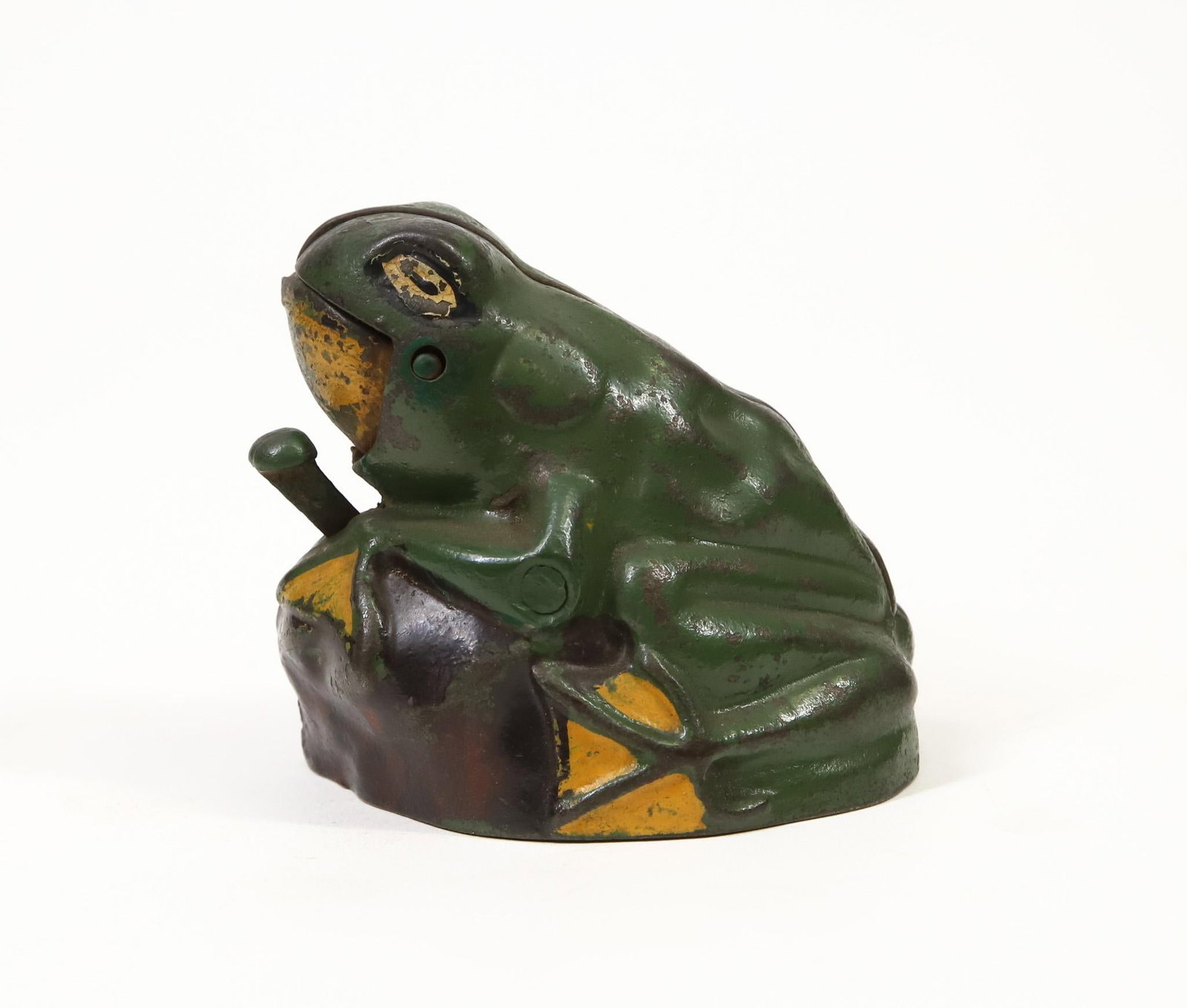 Kilgore "Frog On Rock" Mechanical Bank: Kilgore Manufacturing Company "Frog On Rock" cast iron mechanical bank, in working order, replacement screw, 3.25"h x 3"w.