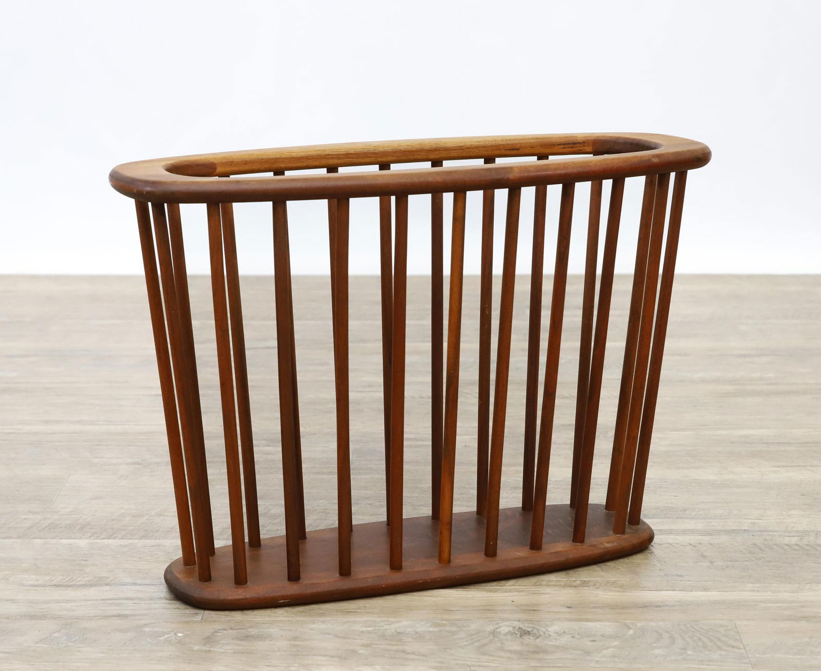 Arthur Umanoff Magazine Rack (1 of 7)