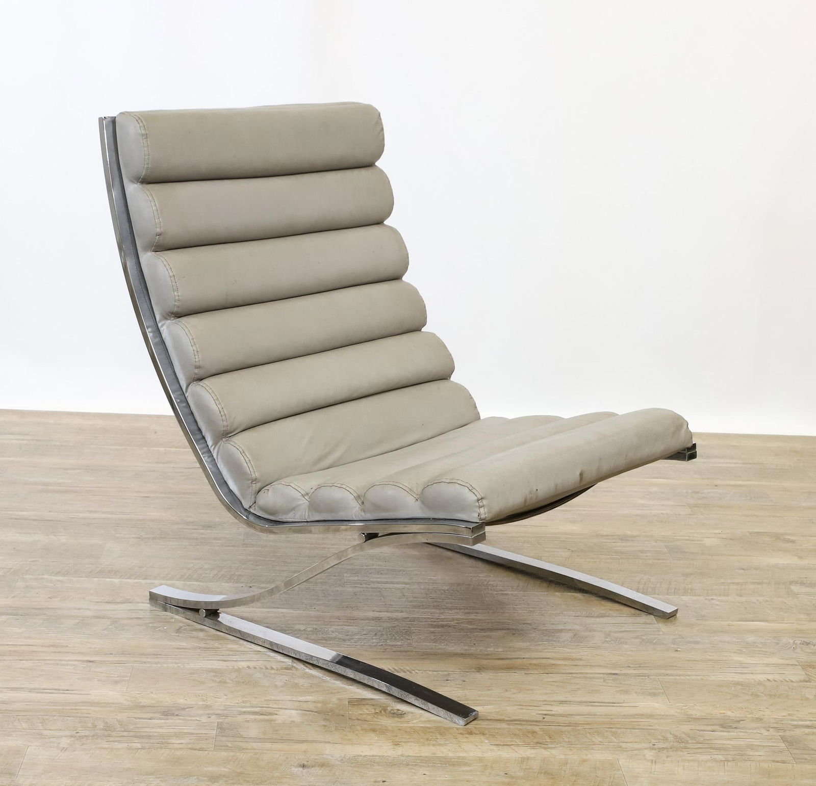DIA Chrome Z Chair (1 of 11)