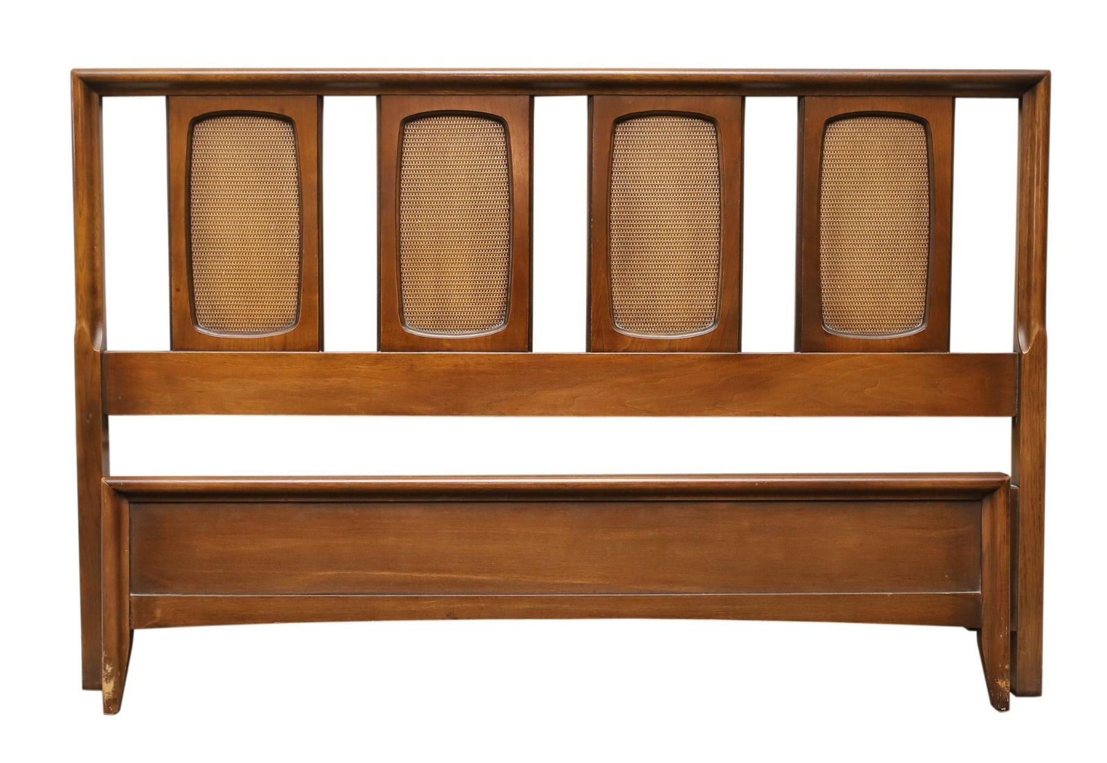 Emphasis by Broyhill Premier Bed Frame (1 of 15)