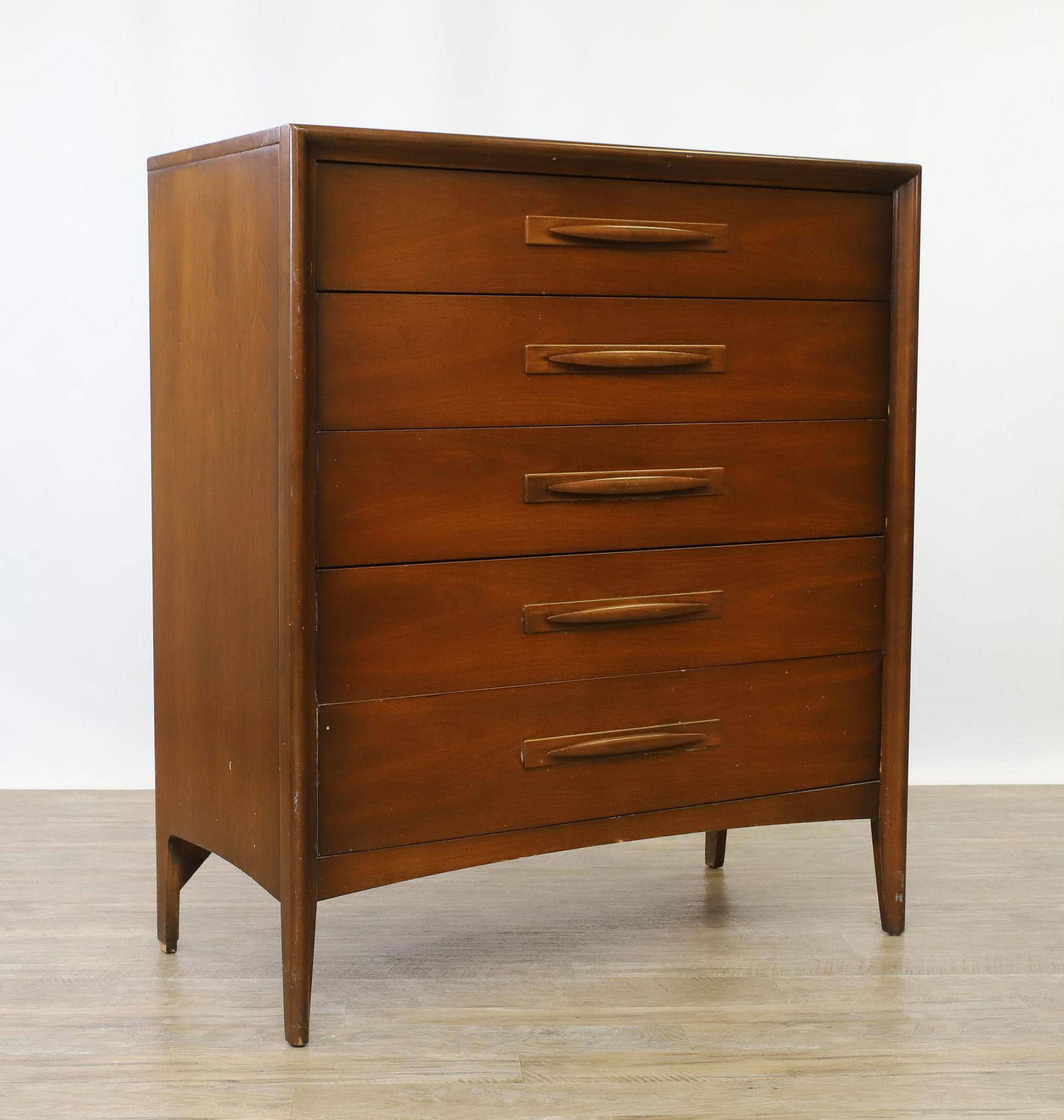 Emphasis by Broyhill Chest of Drawers (1 of 11)