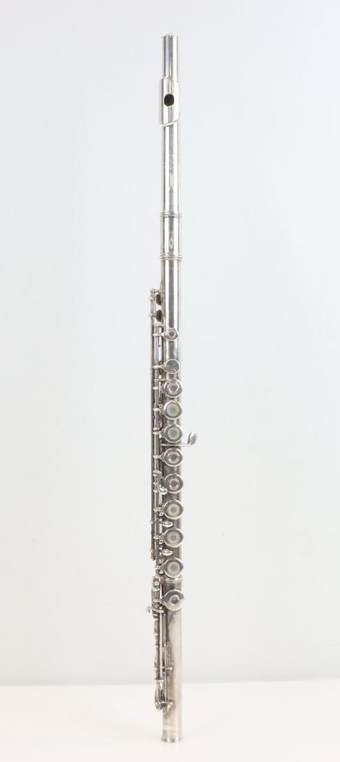 Gemeinhardt 3SB Silver Flute (1 of 10)