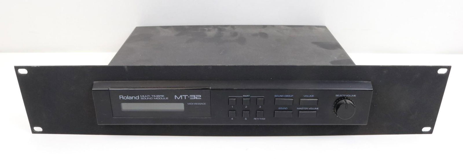 Roland MT-32 (1 of 7)