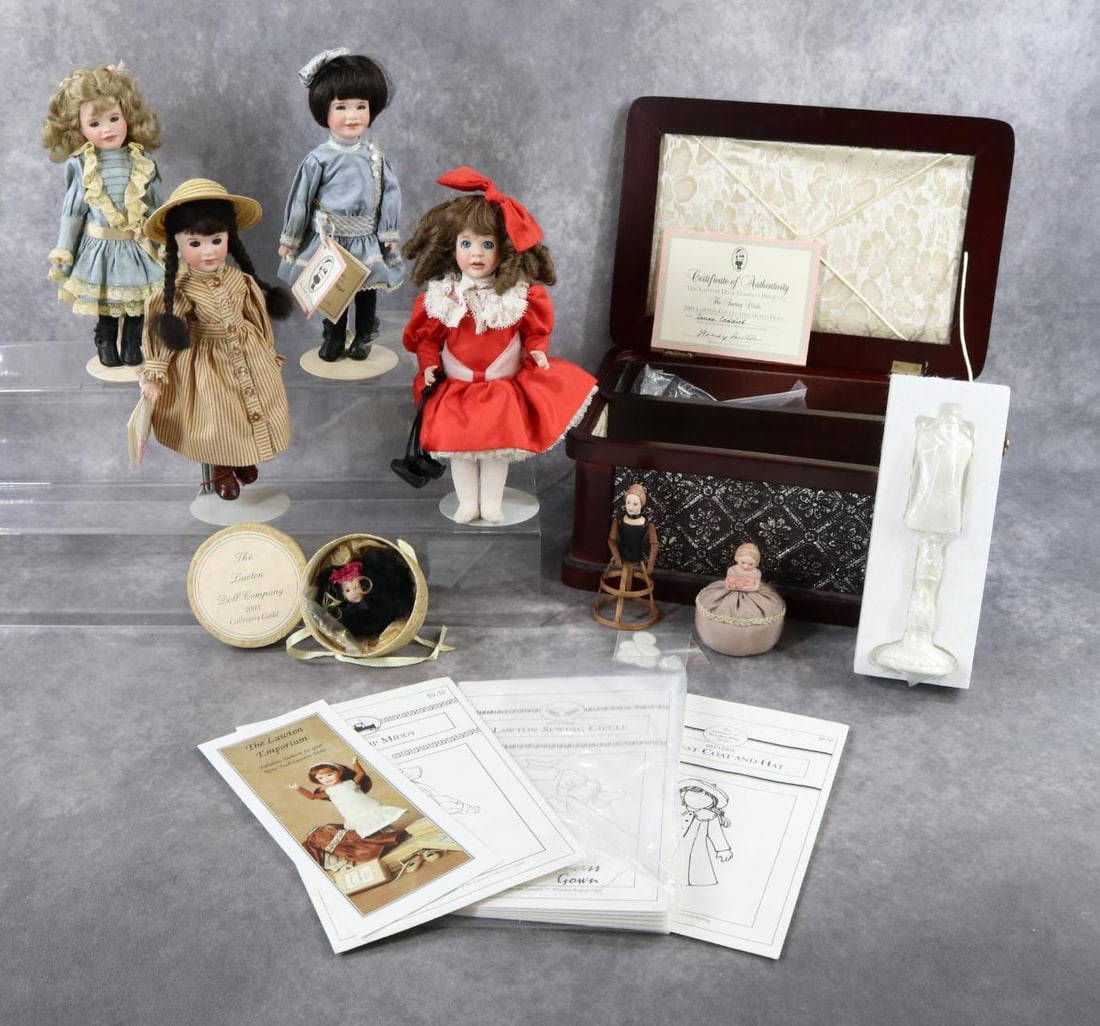 Artist Dolls Lawton. Auction