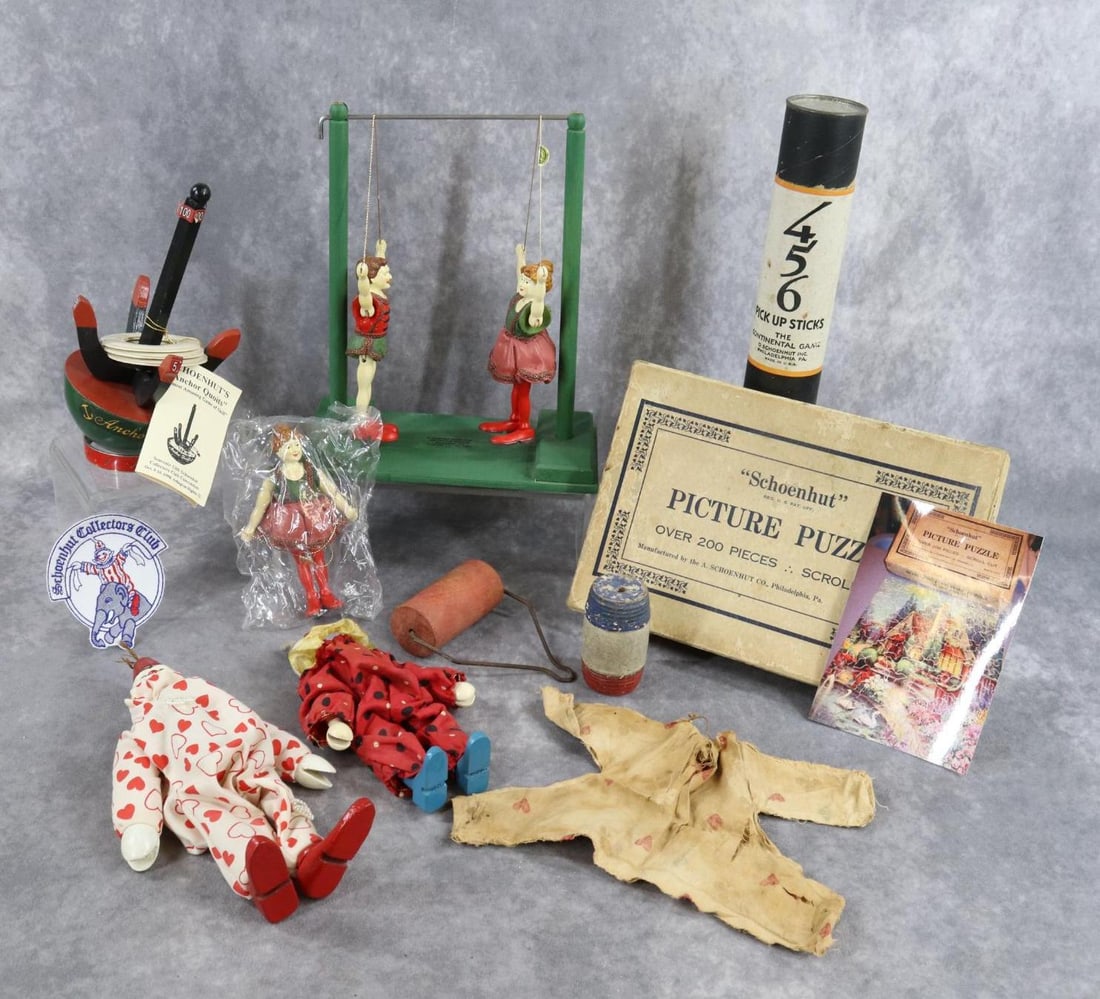 SCHOENHUT. (1 of 11)